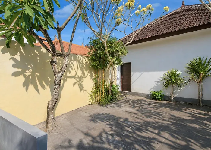 Collection O Near Pantai Nusadua Formerly Palm Bamboo 酒店