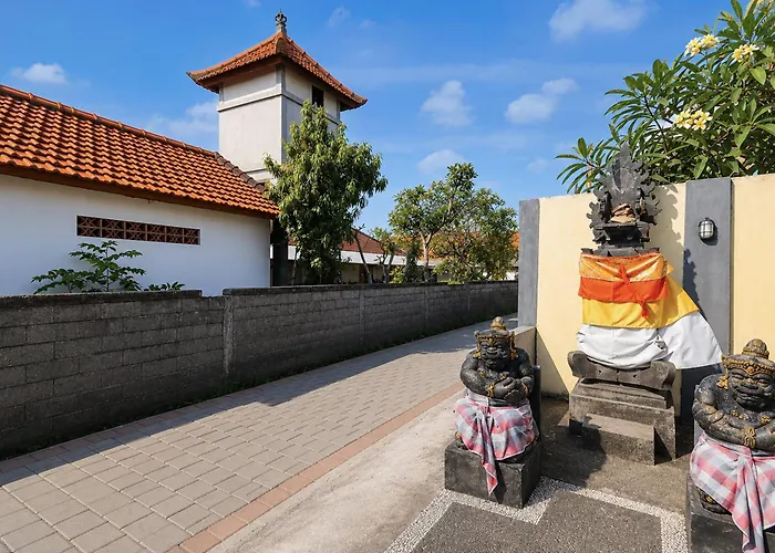 Collection O Near Pantai Nusadua Formerly Palm Bamboo 酒店 2*